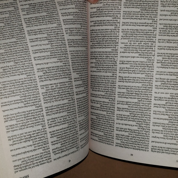 Holy Bible KJV Old & New Testament - Picture 6 of 11